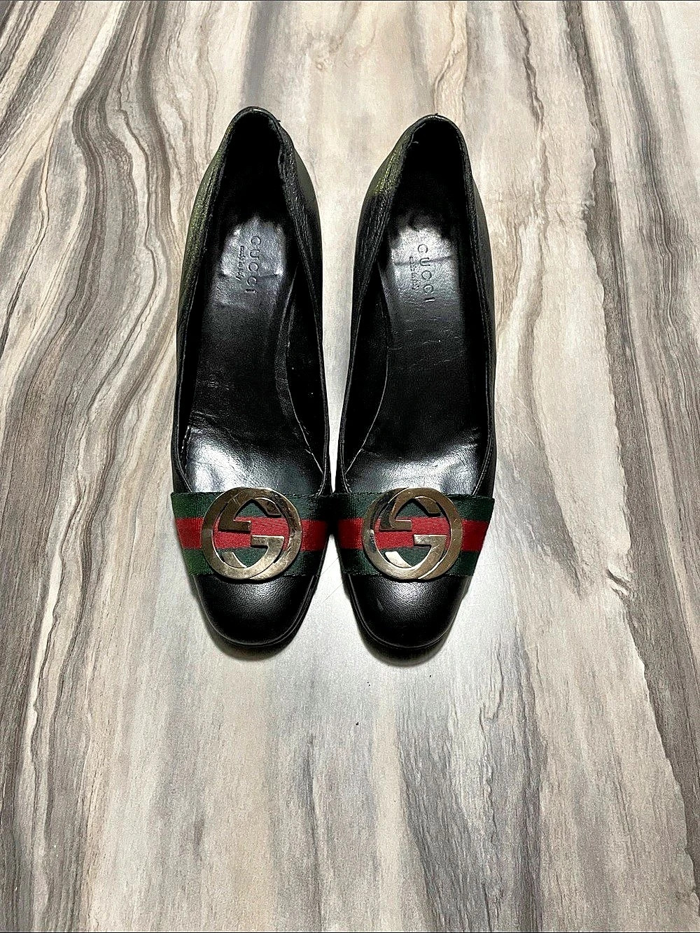 Classic Gucci Black Leather pumps with Interlocking G Block Heel Pumps US 7B